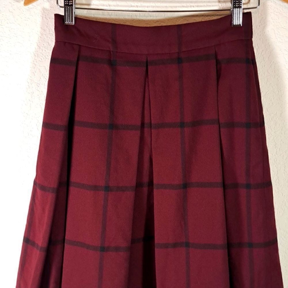 Banana Republic Skirt Burgundy Black Plaid Pleated Skirt Lined Back Zipper Sz 2P